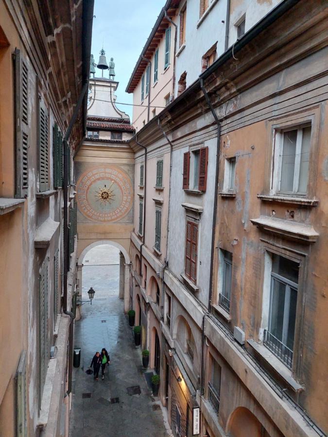Hotel Fiordiluna, Nel Cuore Di Brescia Exterior foto