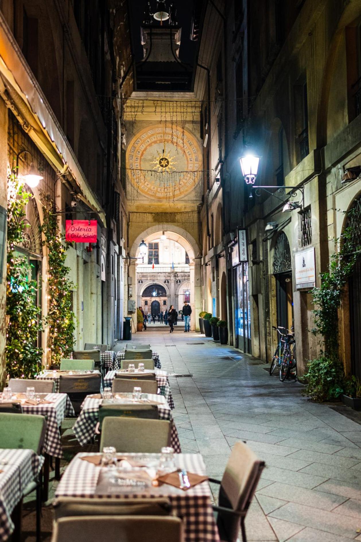 Hotel Fiordiluna, Nel Cuore Di Brescia Exterior foto